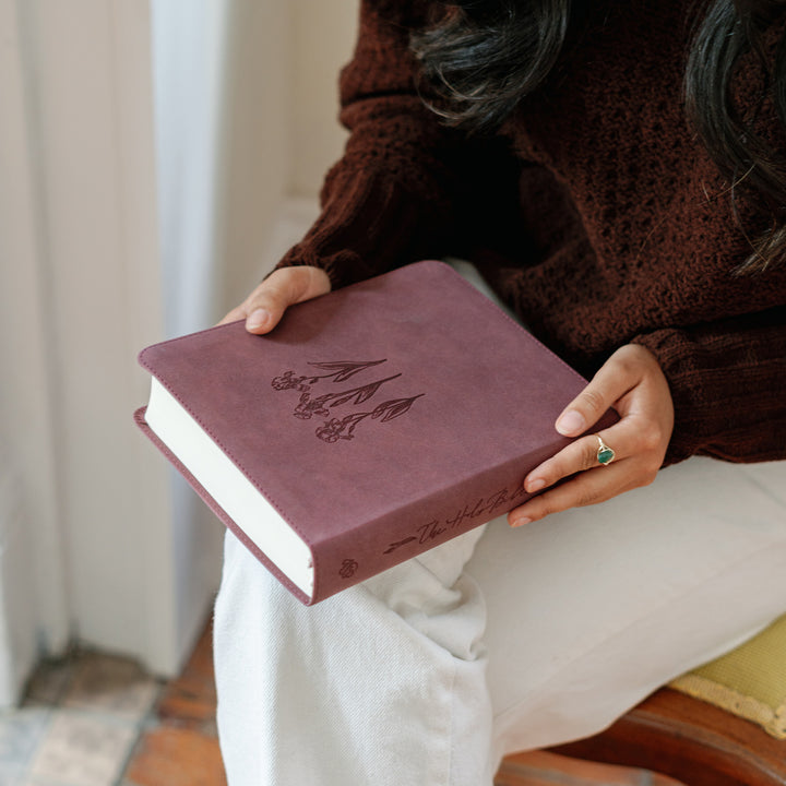 ESV Journaling Bible: Helena Theme