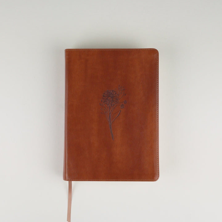 ESV Large Print Journaling Bible: Sierra Theme
