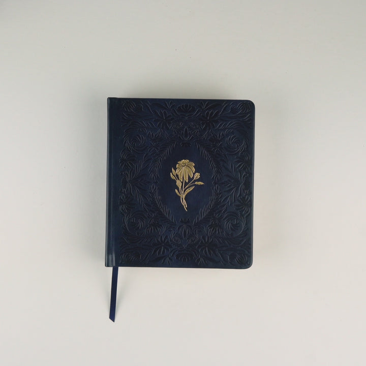 One Thing I Ask 5-Year Prayer Journal: Versailles Theme